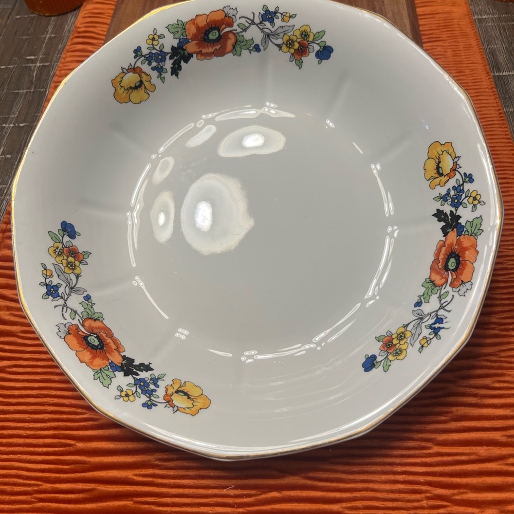 Vintage 1920-1930's Poppy Serving Bowl